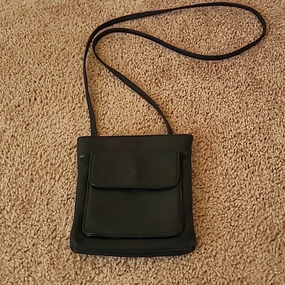 Crossbody leather small blk bag